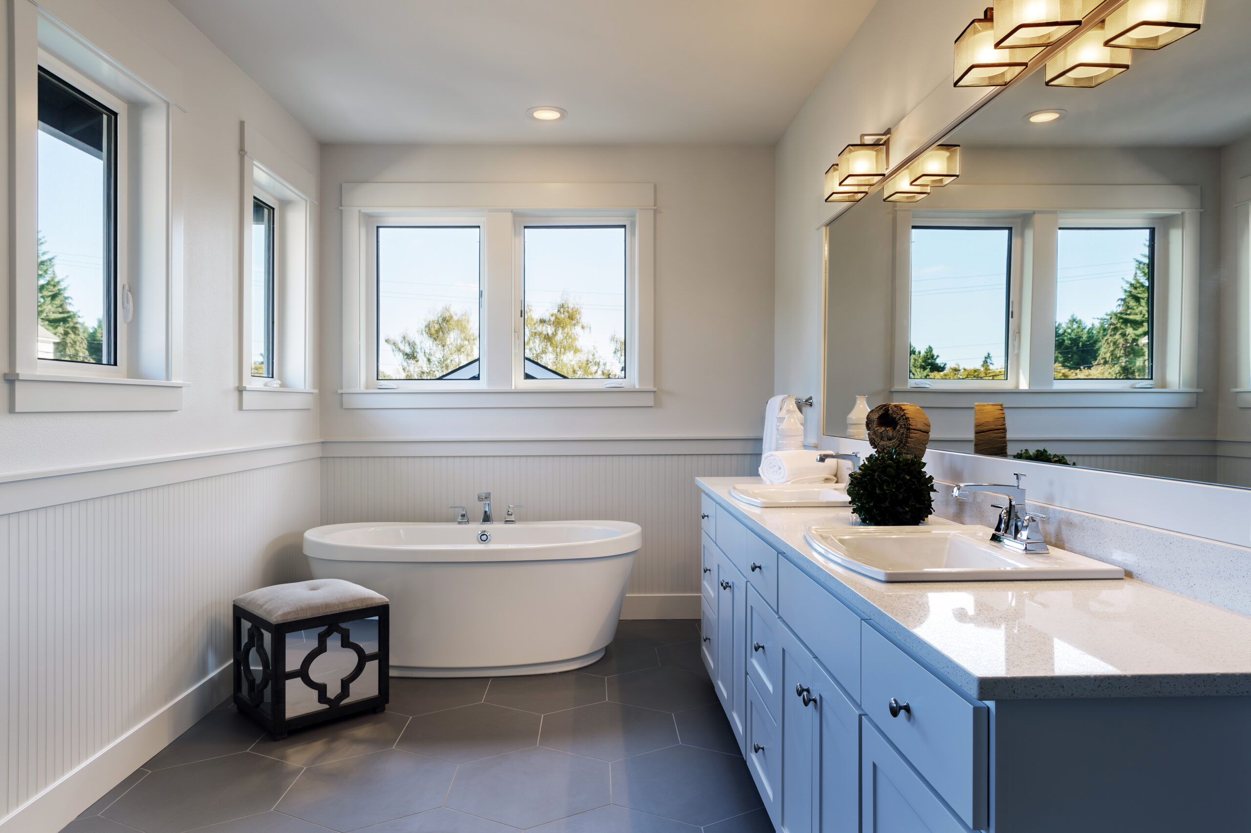 lake oswego,usa,bathtub and sinks in bathroom